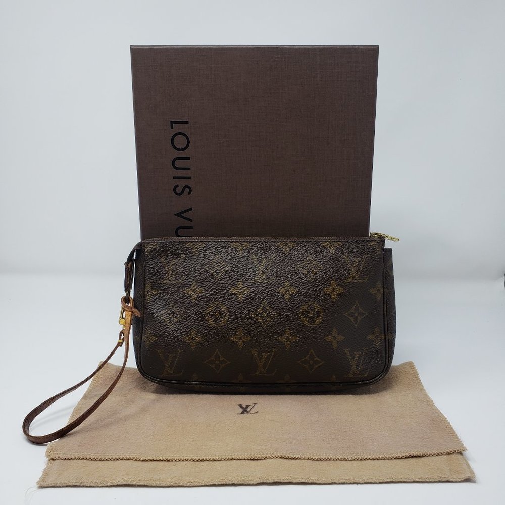 Authentic Louis Vuitton Monogram Pochette Accessoires Wristlet
